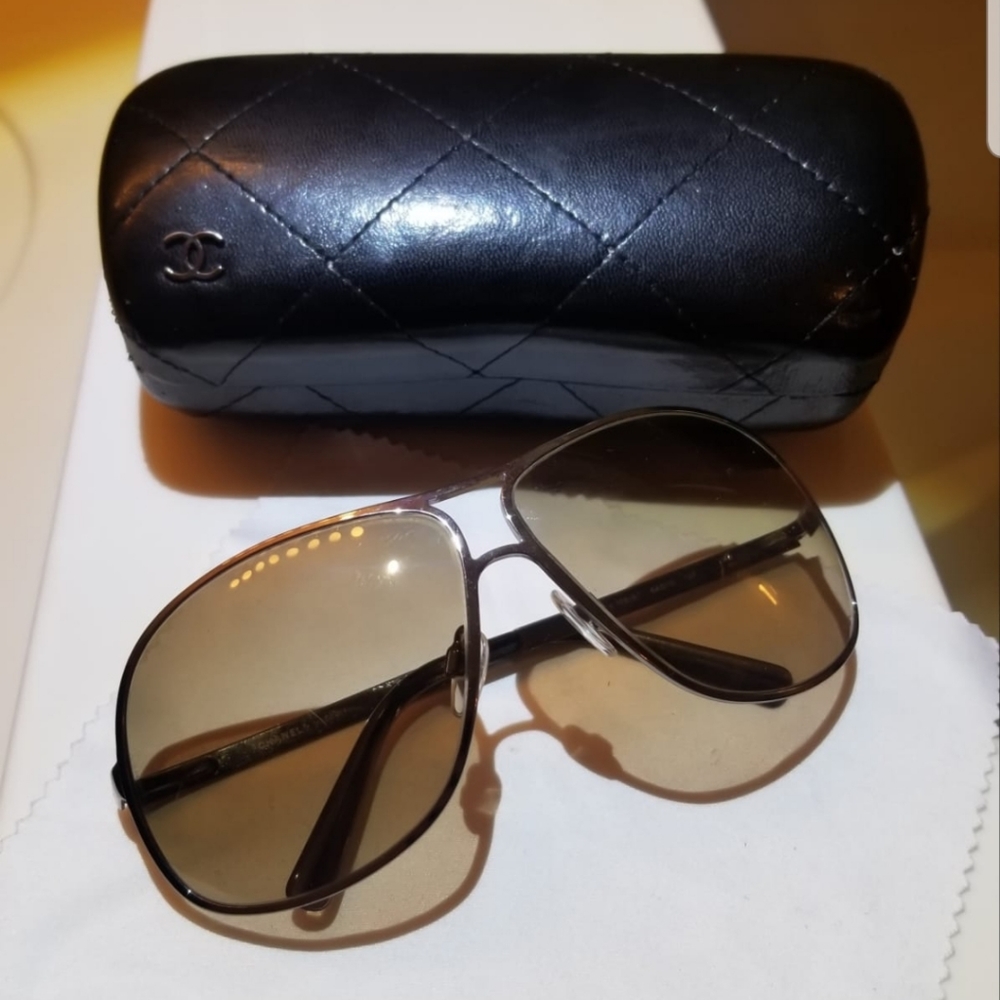 Vintage luxury Chanel Aviators
